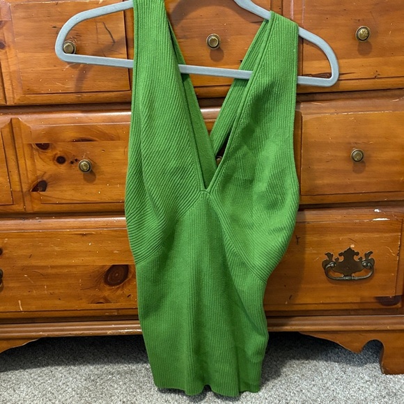 Banana Republic Vibrant Green Pullover - Picture 5 of 6